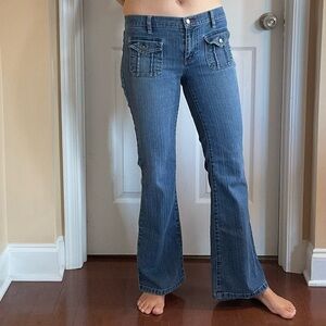 Vintage Y2K Tommy Hilfiger Flare Denim Jeans low rise iconic! 2005 junior pocket